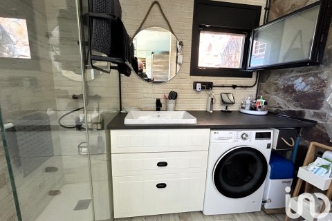 Hus till salu i Castellar Del Valles, Barcelona, Spanien 4 sovrum, 214 kvm. Nr. 154000 - foto 21