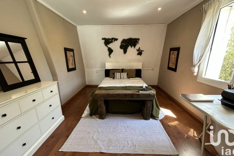 Hus till salu i Castellar Del Valles, Barcelona, Spanien 4 sovrum, 214 kvm. Nr. 154000 - foto 22