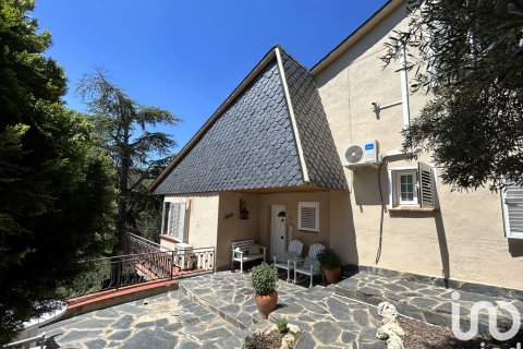 Hus till salu i Castellar Del Valles, Barcelona, Spanien 4 sovrum, 214 kvm. Nr. 154000 - foto 27