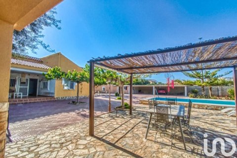 House à vendre à Alicante, Espagne, 4 chambres, 184 m2 No. 153999 - photo 7