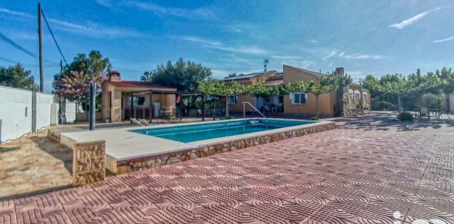 House à Alicante, Espagne 4 chambres, 184 m2 No. 153999