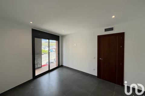 Lägenhet till salu i Granollers, Barcelona, Spanien 3 sovrum, 130 kvm. Nr. 153996 - foto 5