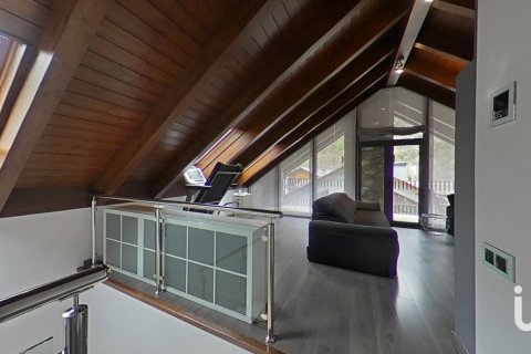 Talo Lleida, Espanja 5 makuuhuonetta, 405 m2 No. 154001