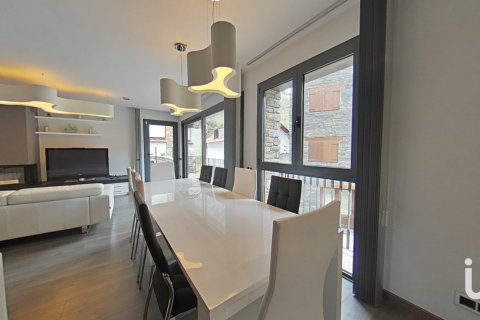 Māja pārdošanā Lleida, Spānijā 5 istabas, 405 m2 Nr. 154001 - attēls 2