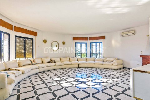 Villa for sale in Benalmadena, Malaga, Spain 6 bedrooms, 595 sq.m. No. 64239 - photo 12