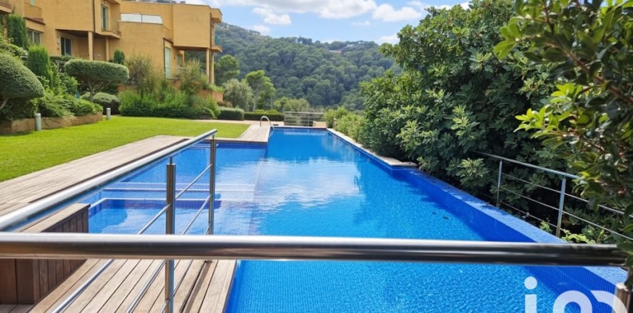 Villetta a schiera a Begur, Girona, Spagna 4 camere da letto, 197 mq. N° 152930