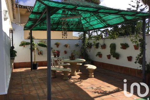 Продажа дома в Чиклана-де-ла-Фронтера, Кадис, Испания 5 спален, 277м2 №152927 - фото 27