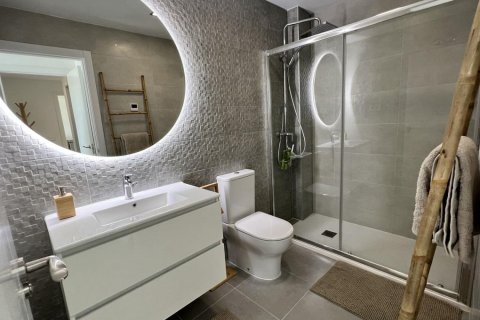 Dvīņu māja pārdošanā Benidorm, Alicante, Spānijā 2 istabas, 85 m2 Nr. 180804 - attēls 13