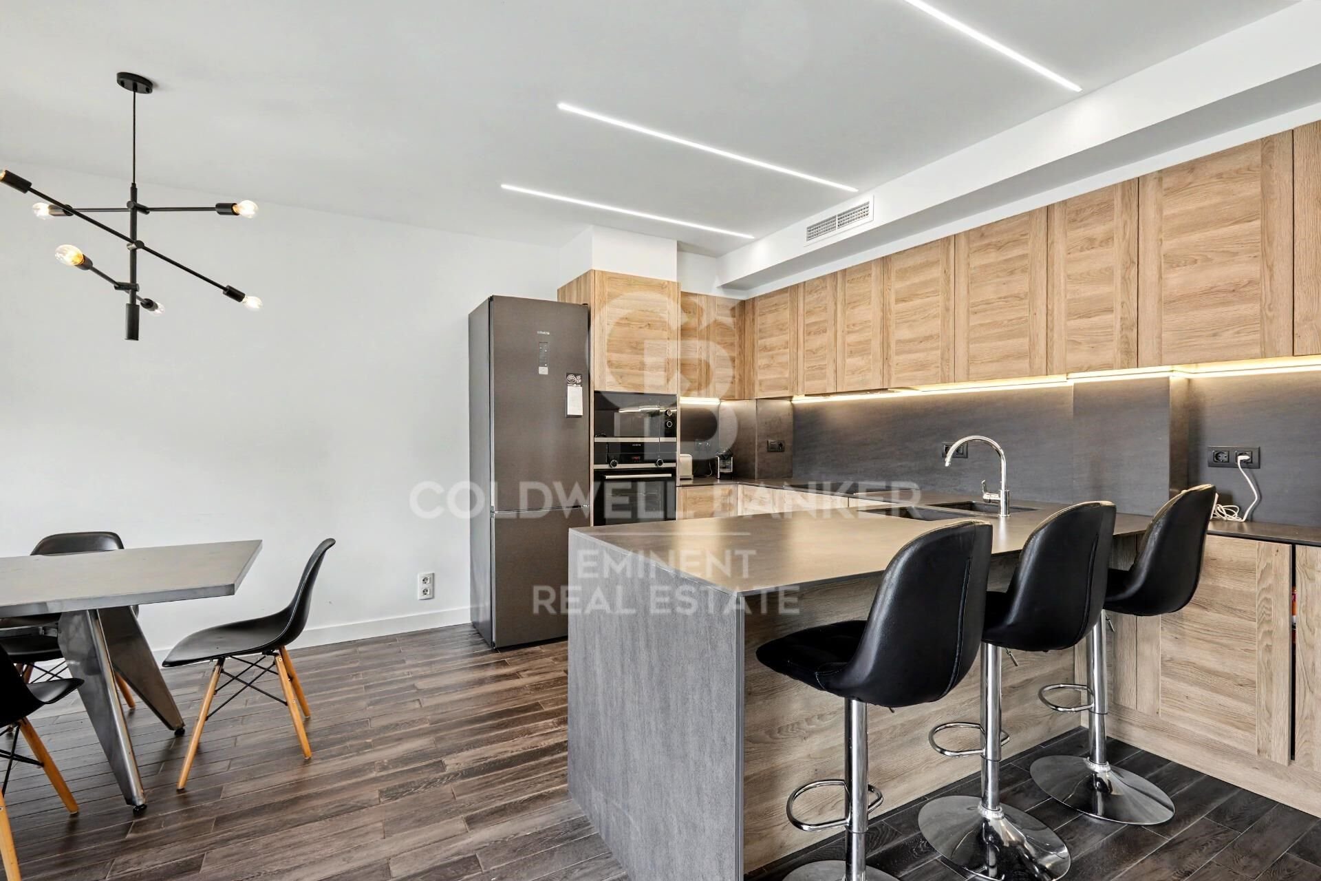Apartment à Barcelona, Espagne 3 chambres, 100 m2 No. 178448