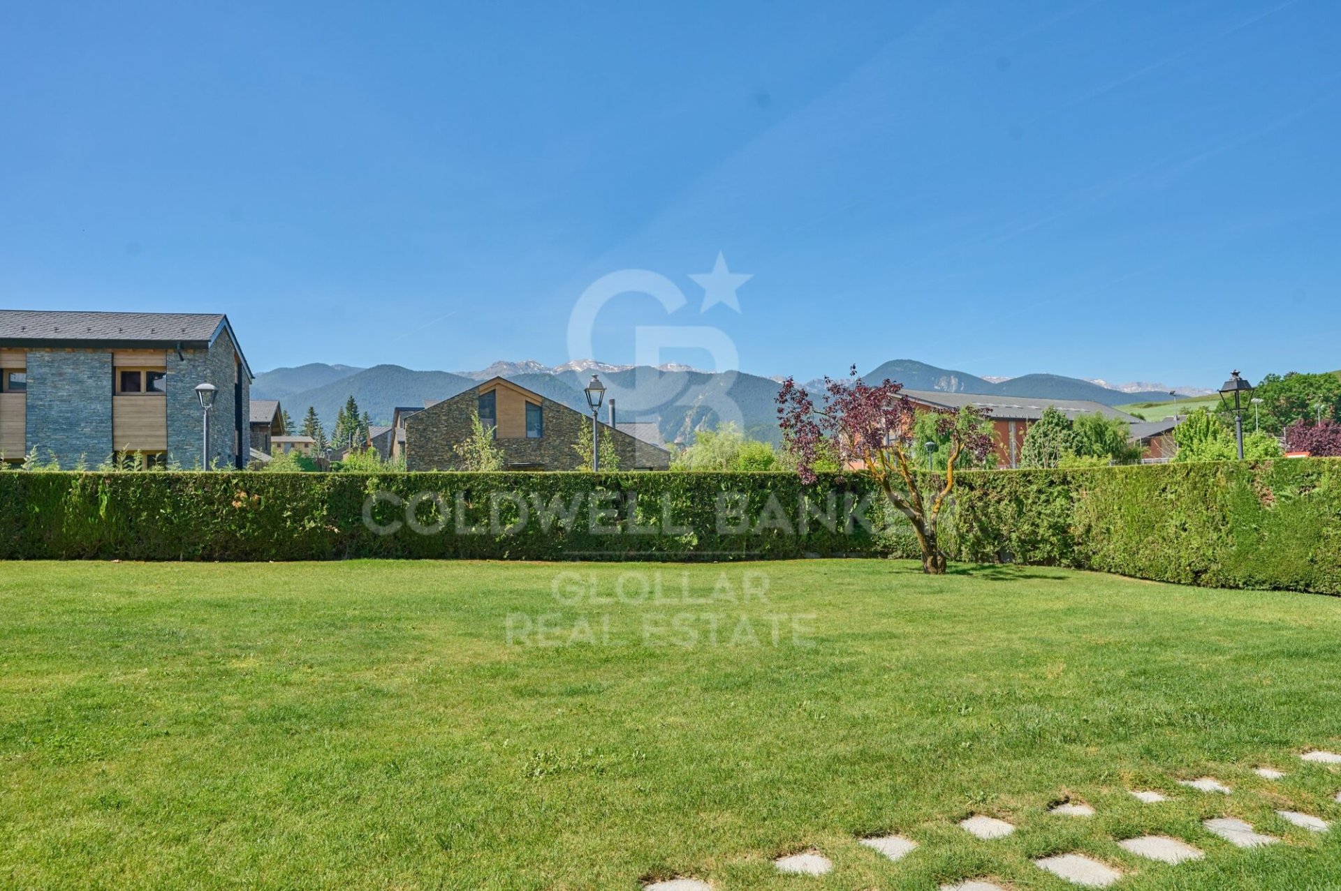 Māja Bellver de Cerdanya, Lleida, Spānijā 5 istabas, 158 m2 Nr. 178447