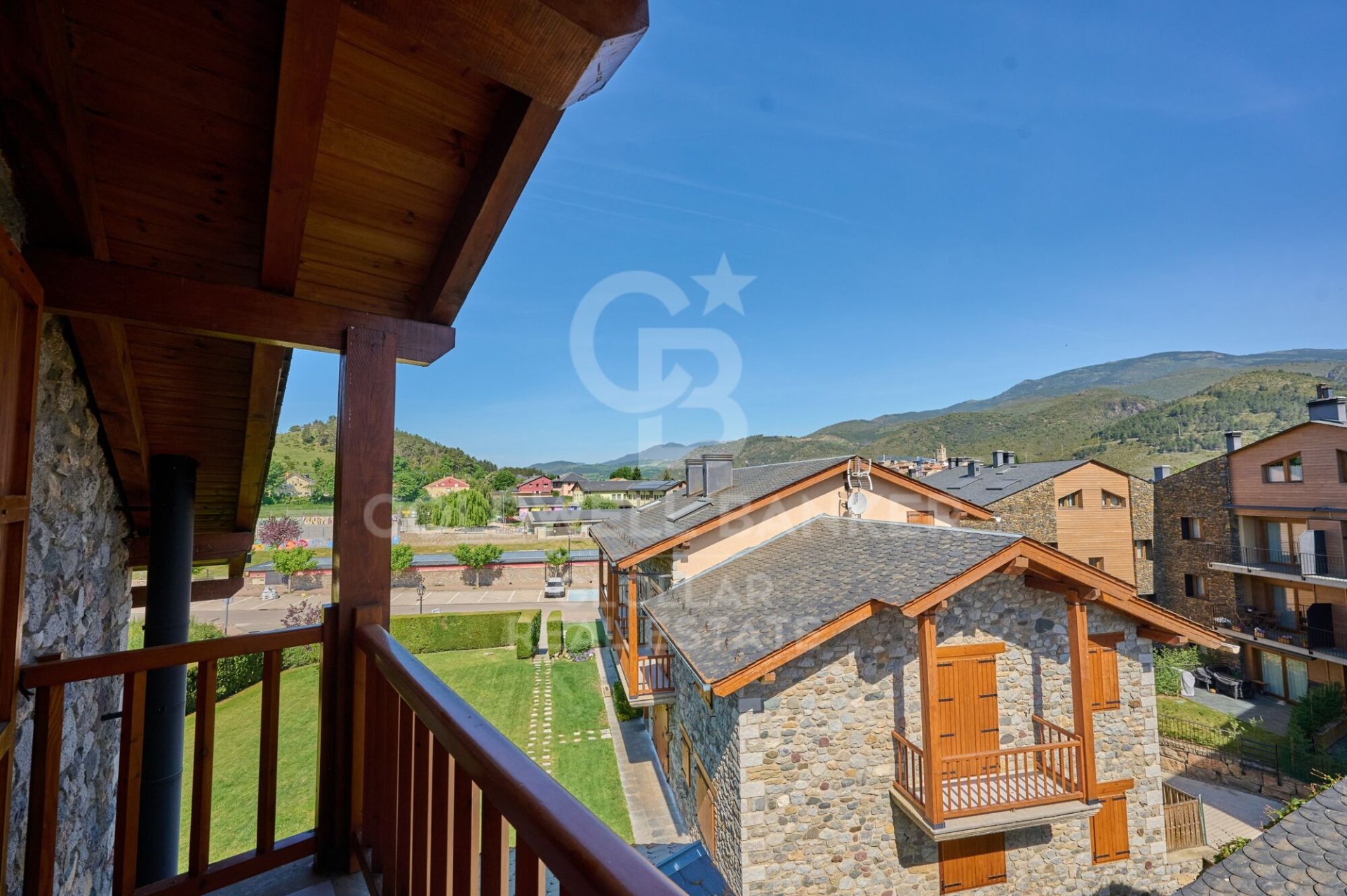 Māja Bellver de Cerdanya, Lleida, Spānijā 5 istabas, 158 m2 Nr. 178447