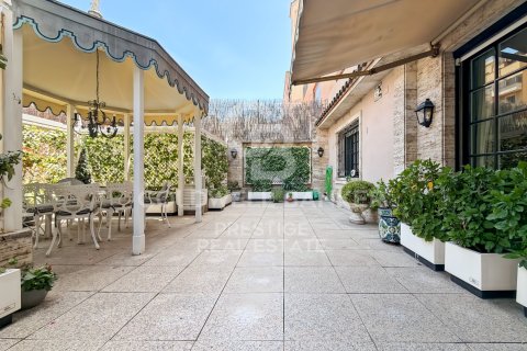 Apartment à Barcelona, Espagne 5 chambres, 323 m2 No. 178450