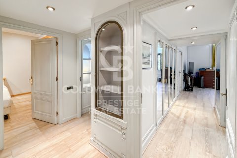 Apartment à vendre à Barcelona, Espagne, 5 chambres, 323 m2 No. 178450 - photo 13