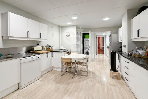 Apartment à vendre à Barcelona, Espagne, 5 chambres, 323 m2 No. 178450 - photo 7