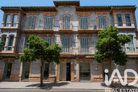 Apartment for sale in Malaga, Spain 3 bedrooms, 88 sq.m. No. 188390 - photo 1