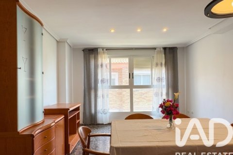 Apartamento en venta en Llíria, València, España 3 dormitorios, 113 m2 No. 188387 - foto 1