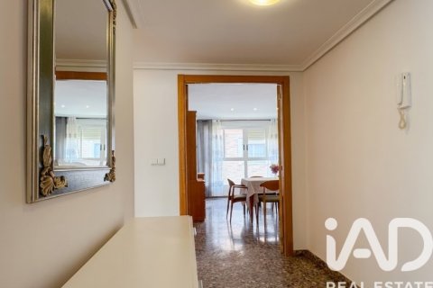 Apartamento en venta en Llíria, València, España 3 dormitorios, 113 m2 No. 188387 - foto 8