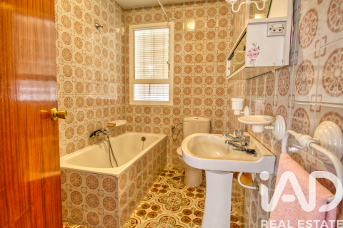 Villa for sale in Rute, Cordoba, Spain 5 bedrooms, 304 sq.m. No. 172471 - photo 25