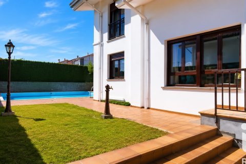 House à vendre à Bareyo, Cantabria, Espagne, 4 chambres, 282 m2 No. 172472 - photo 10