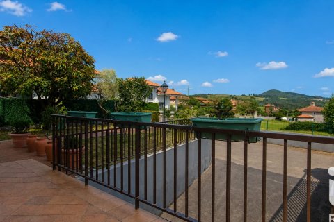 House à vendre à Bareyo, Cantabria, Espagne, 4 chambres, 282 m2 No. 172472 - photo 6