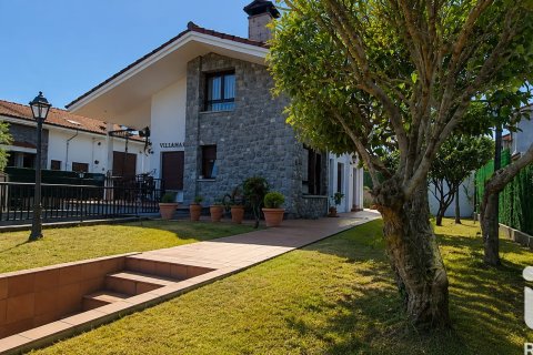 House à vendre à Bareyo, Cantabria, Espagne, 4 chambres, 282 m2 No. 172472 - photo 7