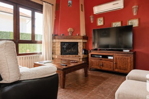 House à vendre à Bareyo, Cantabria, Espagne, 4 chambres, 282 m2 No. 172472 - photo 5