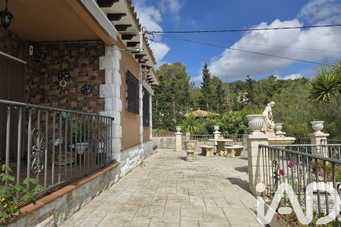 House à vendre à Font-rubi, Barcelona, Espagne, 4 chambres, 152 m2 No. 172483 - photo 16