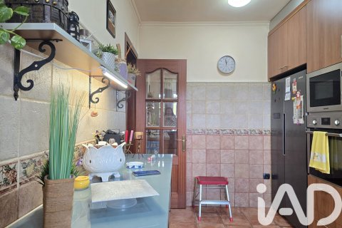 House à vendre à Font-rubi, Barcelona, Espagne, 4 chambres, 152 m2 No. 172483 - photo 2