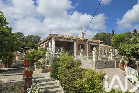 House à Font-rubi, Barcelona, Espagne 4 chambres, 152 m2 No. 172483