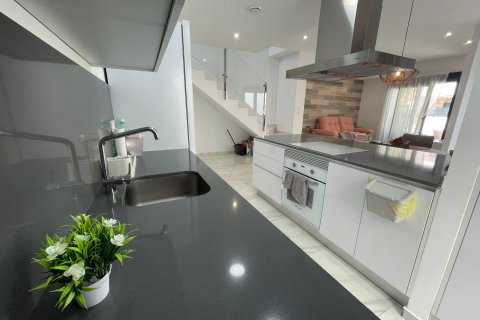 Huvila myytävänä Benijofar, Alicante, Espanja, 3 makuuhuonetta, 116 m2 No. 161075 - kuva 3