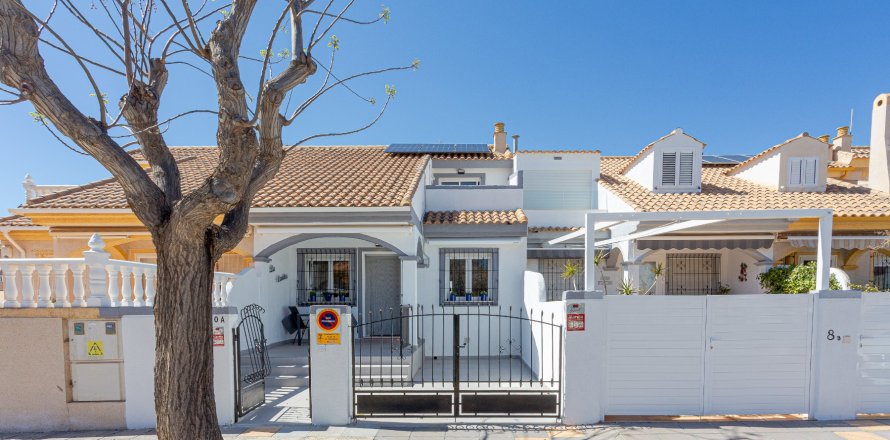 Willa w Pilar de la Horadada, Alicante, Hiszpania 3 sypialnie, 84 mkw. nr 161070