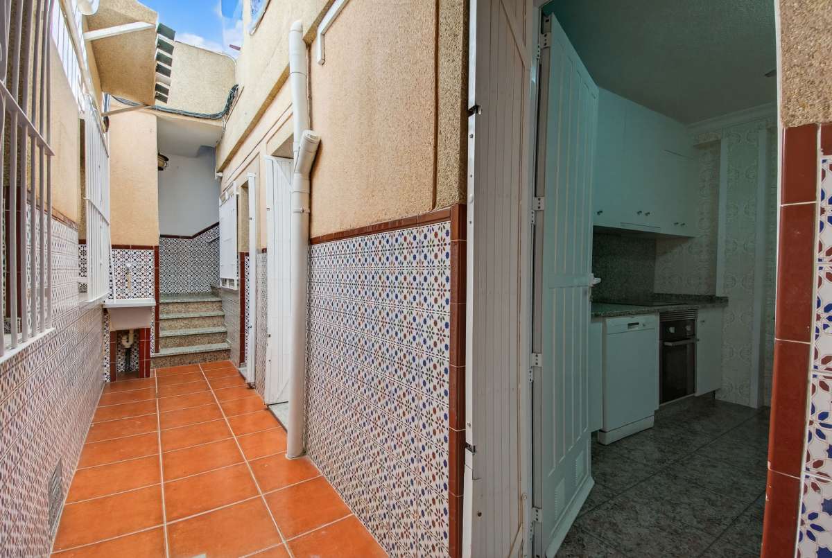Villa à Lo Pagan, Murcia, Espagne 5 chambres, 256 m2 No. 161072