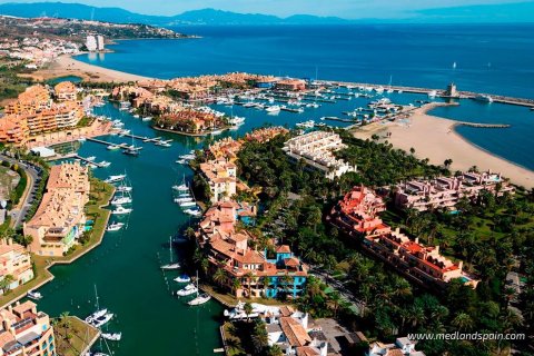 Lägenhet till salu i San Roque, Cadiz, Spanien 3 sovrum, 145.89 kvm. Nr. 149331 - foto 15