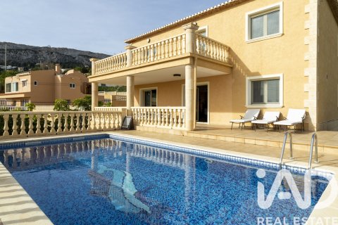 Casa in vendita a Calp, Alicante, Spagna 6 camere da letto, 436 mq. N° 172860 - foto 17