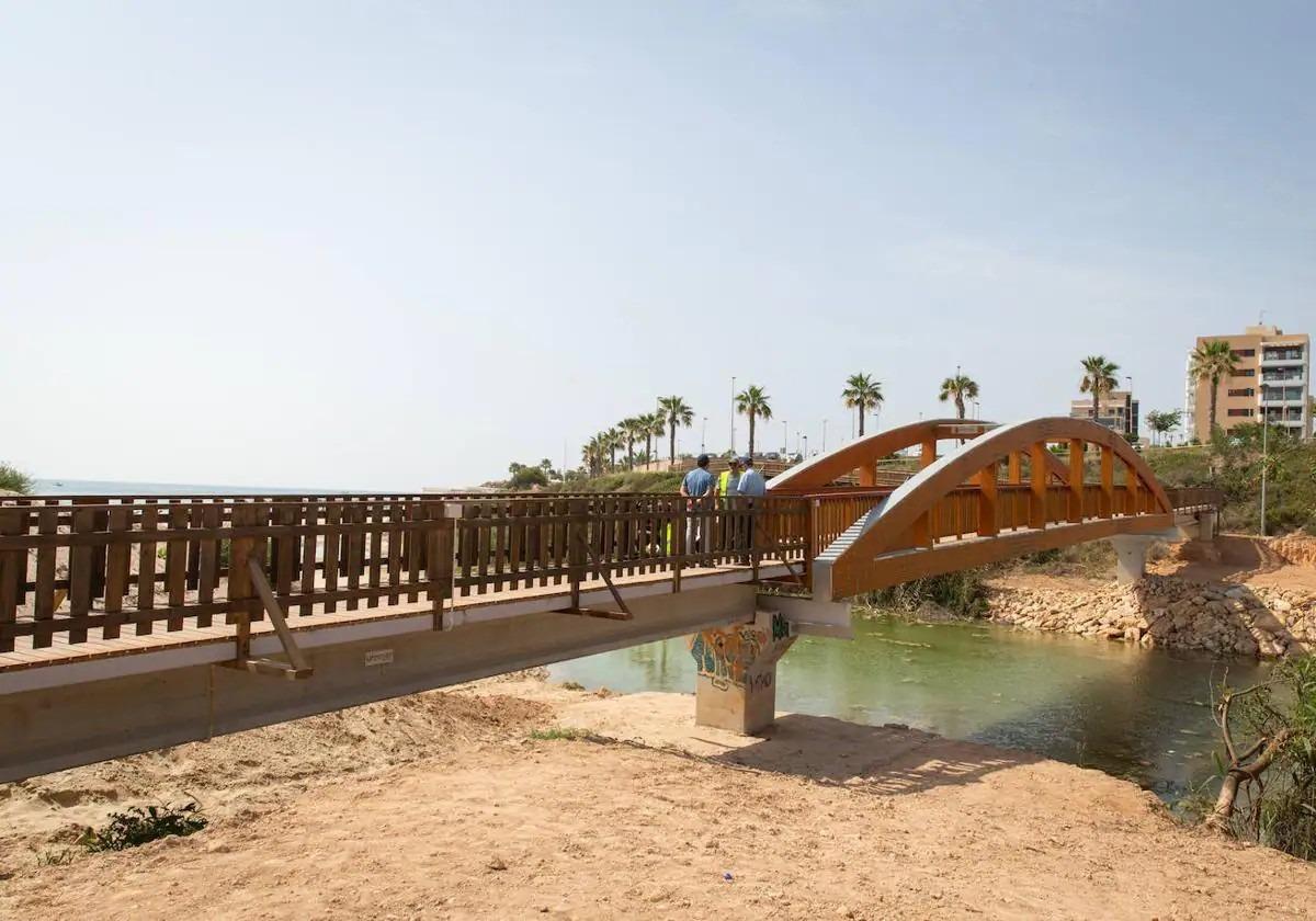Huvila Pilar de la Horadada, Alicante, Espanja 3 makuuhuonetta, 131 m2 No. 133752