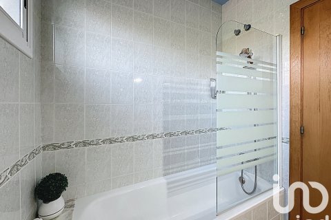 Dom w Sant Pere de Ribes, Barcelona, Hiszpania 5 sypialni, 274 mkw. nr 153007 – zdjęcie 20