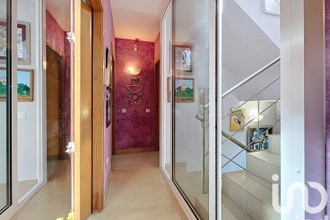 Dom w Sant Pere de Ribes, Barcelona, Hiszpania 5 sypialni, 274 mkw. nr 153007 – zdjęcie 30