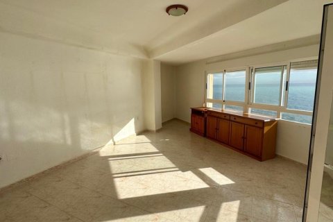 Apartment à vendre à Torrevieja, Alicante, Espagne, 4 chambres, 127 m2 No. 165855 - photo 3