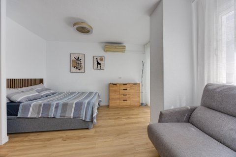 Dzīvoklis pārdošanā Torrevieja, Alicante, Spānijā 26 m2 Nr. 195641 - attēls 7