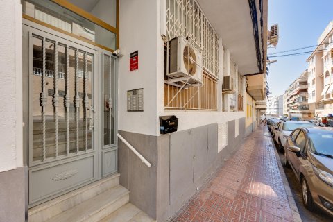 Dzīvoklis pārdošanā Torrevieja, Alicante, Spānijā 24 m2 Nr. 195642 - attēls 22