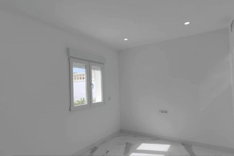 Townhouse zum Verkauf in Torrevieja, Alicante, Spanien 6 Schlafzimmer, 286 m2 Nr. 140346 - Foto 18