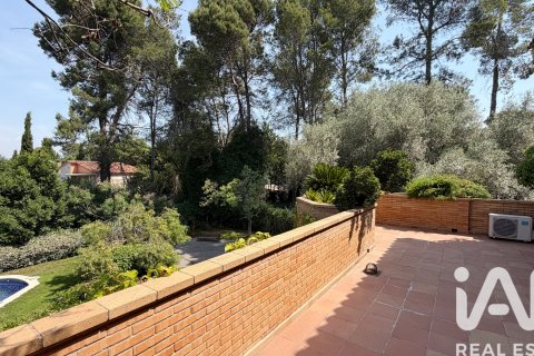 Dom w Sant Cugat Del Valles, Barcelona, Hiszpania 7 sypialni, 690 mkw. nr 188340 – zdjęcie 19