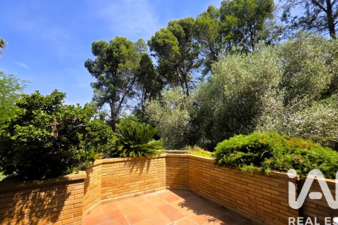 Dom w Sant Cugat Del Valles, Barcelona, Hiszpania 7 sypialni, 690 mkw. nr 188340 – zdjęcie 20
