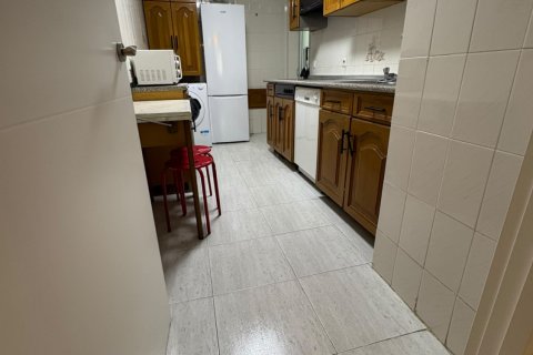 Apartament w Salamanca, Hiszpania 4 sypialnie, 96 mkw. nr 188343 – zdjęcie 13