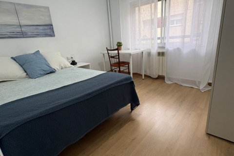 Apartament w Salamanca, Hiszpania 4 sypialnie, 96 mkw. nr 188343 – zdjęcie 19