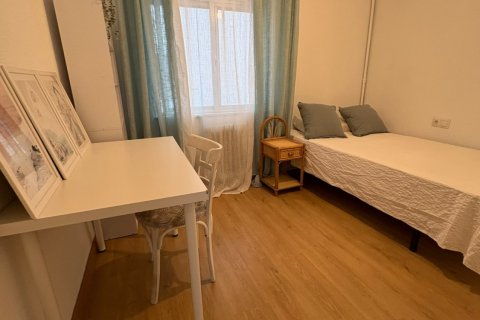 Apartament w Salamanca, Hiszpania 4 sypialnie, 96 mkw. nr 188343 – zdjęcie 17