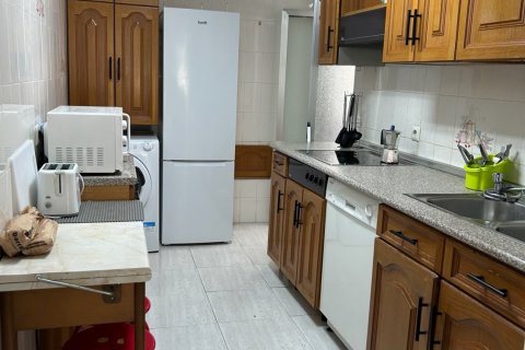 Apartament w Salamanca, Hiszpania 4 sypialnie, 96 mkw. nr 188343 – zdjęcie 3