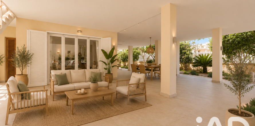 House in Alcudia, Mallorca, Spain 6 bedrooms, 185 sq.m. No. 188341