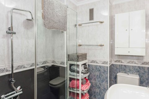 Dzīvoklis pārdošanā Sevilla, Seville, Spānijā 4 istabas, 164 m2 Nr. 119632 - attēls 17