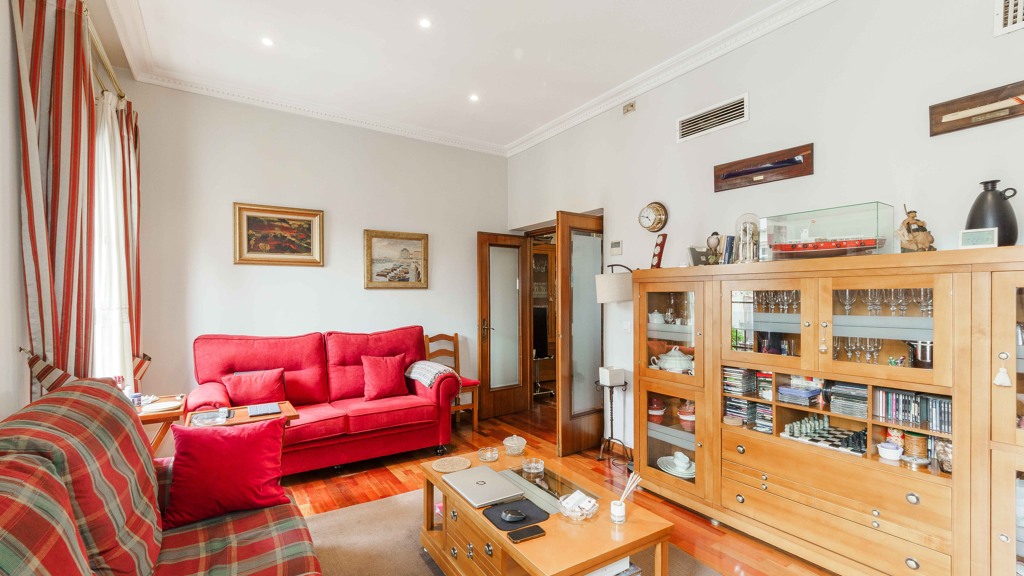 Lägenhet i Sevilla, Seville, Spanien 4 sovrum, 164 kvm. Nr. 119632